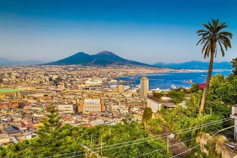 What Is The Best Time To Visit Naples: A Comprehensive Guide
